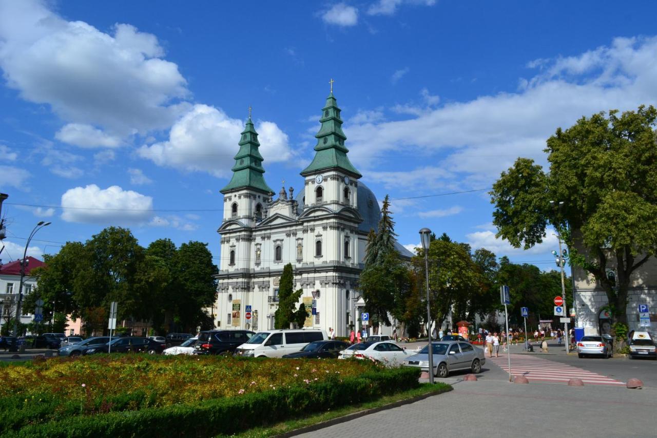 Art Apartment Ternopil Exterior foto