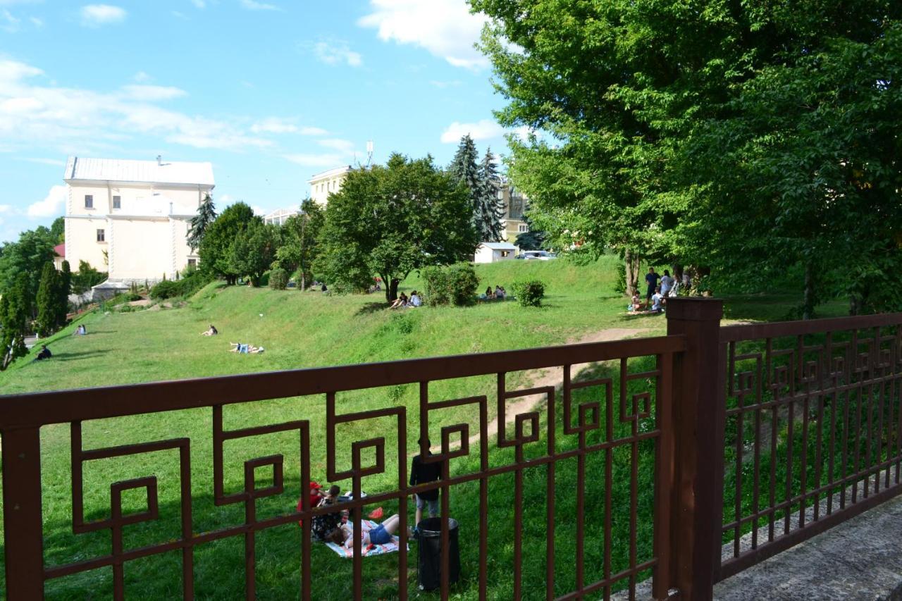 Art Apartment Ternopil Exterior foto