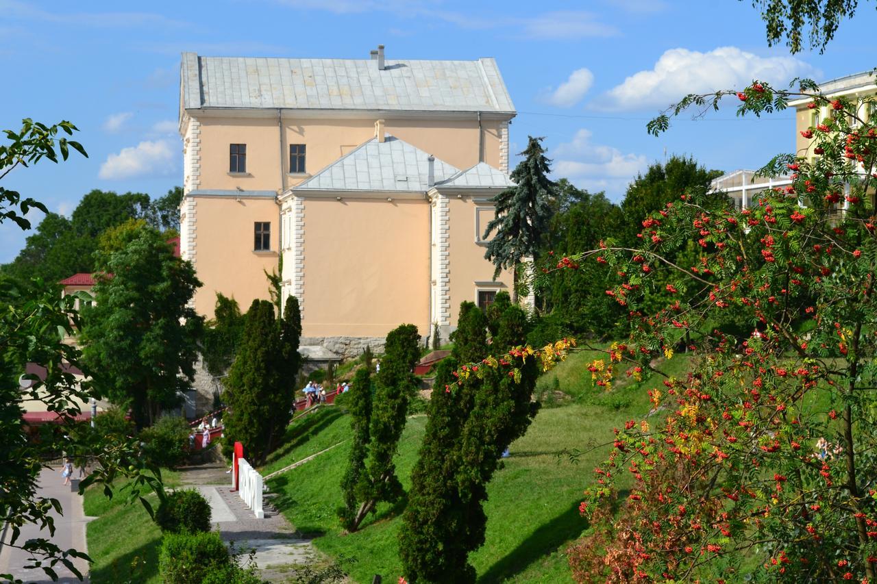 Art Apartment Ternopil Exterior foto